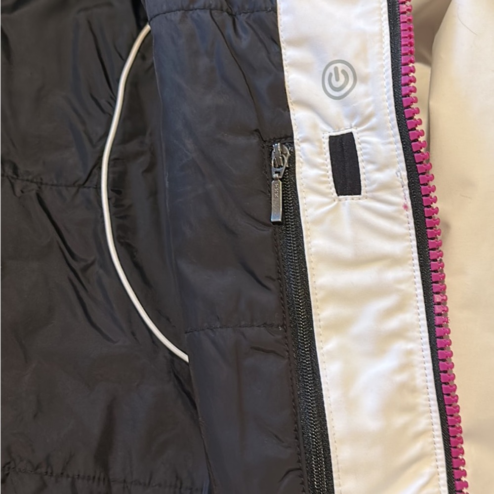 Women’s North Face ski jacket/shell - Picture 4 of 7